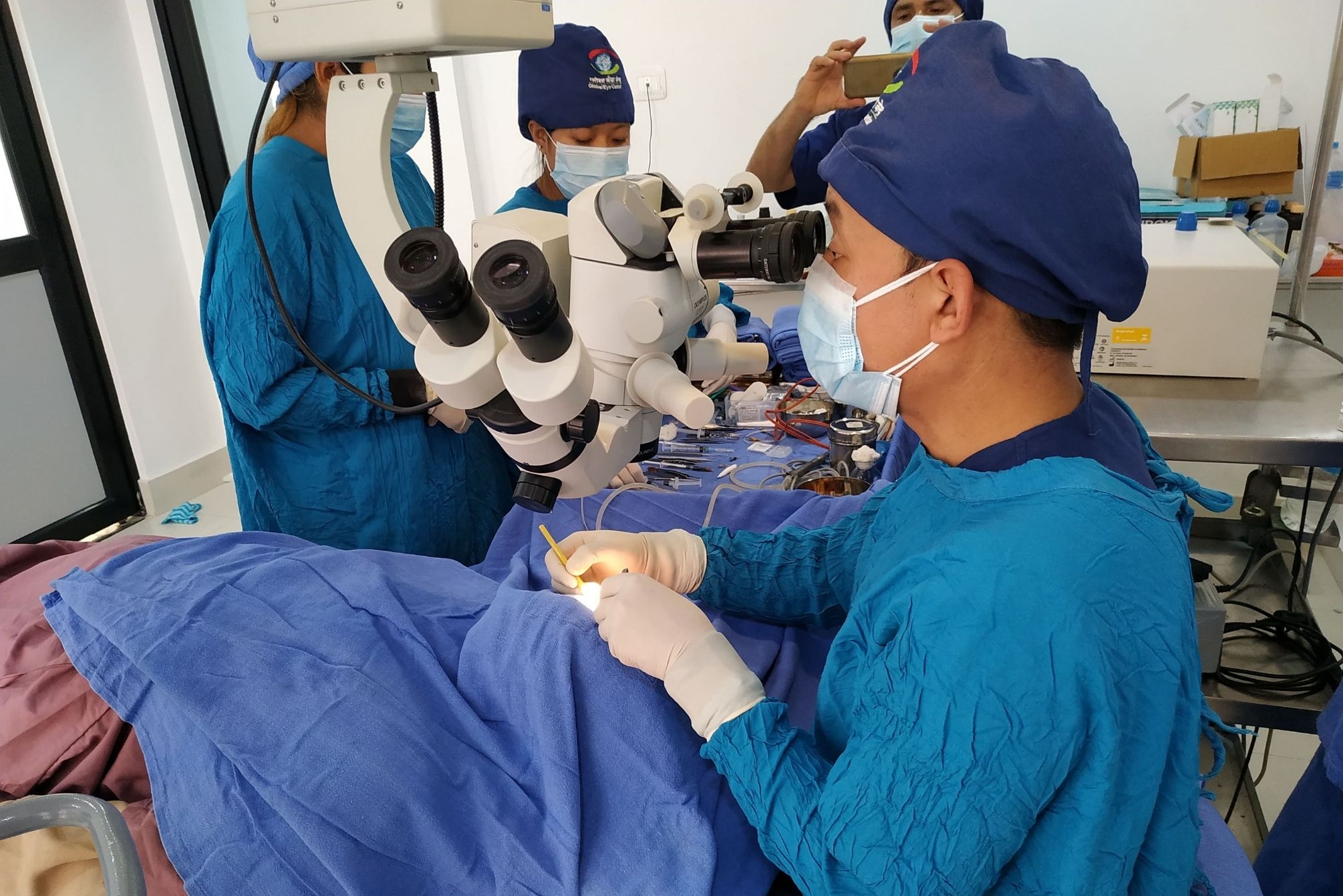 Rohto Organized a Free Cataract Surgery to Disadvantaged People